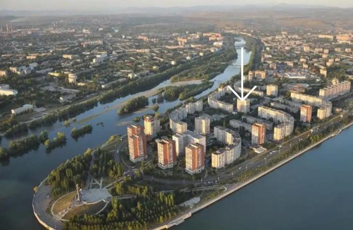 Apartment На Стрелке С Красивым Видом На Иртыш Öskemen Bagian luar foto